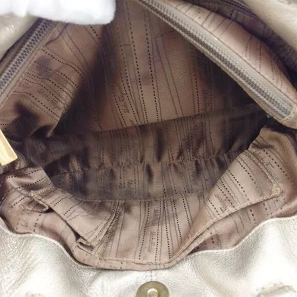 Salvatore Ferragamo Handbag Vara Leather x Gold Hardware Authentic Used - Picture 9 of 10